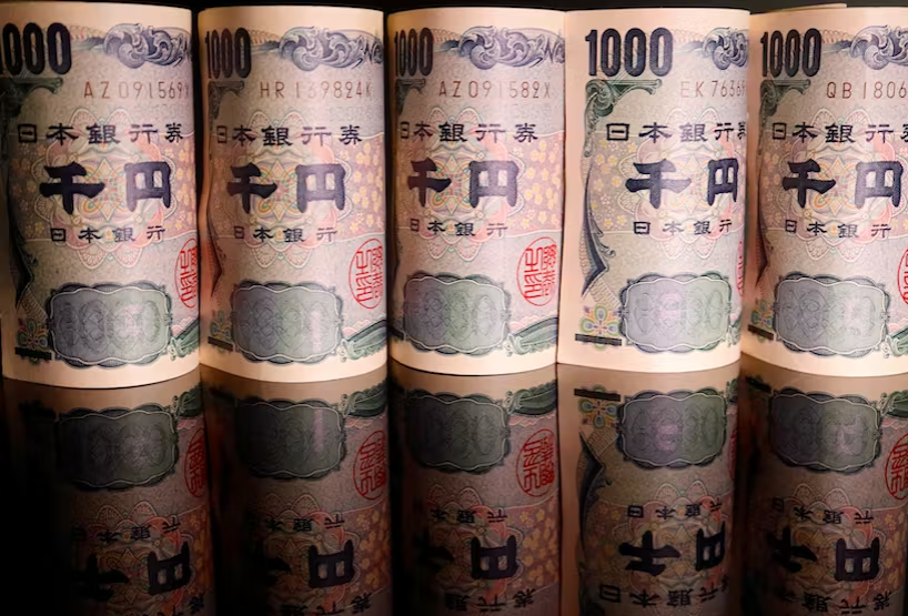 Saltwire: Dollar Softer After PCE, Consumer Spending Data